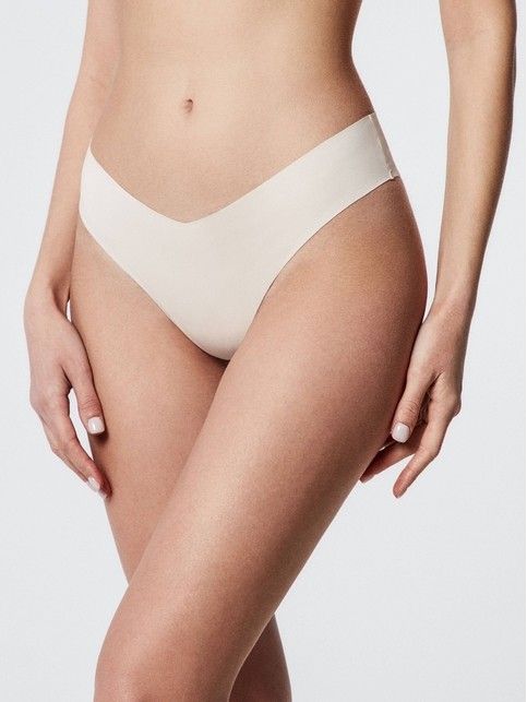 Бесшовные Трусы "бразилиана" с V-образной линией талии INVISIBLE LBR 1226