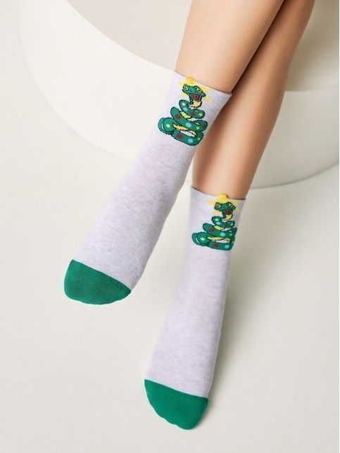 Новогодние светло-серые носки с пикотом «Змейка»