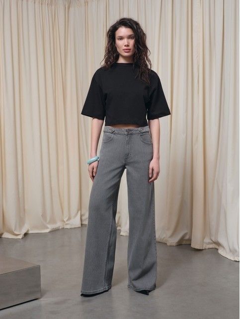 Джинсы wide leg серого цвета с декоративными патами CON-837