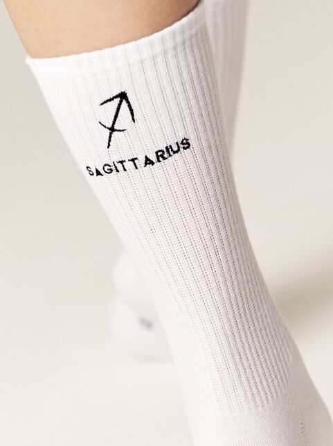 Удлиненные носки в рубчик с вышивкой «Стрелец» - купить в интернет-магазине Conte