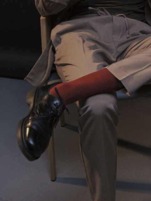 Хлопковые бордовые носки HAPPY - купить в интернет-магазине Conte