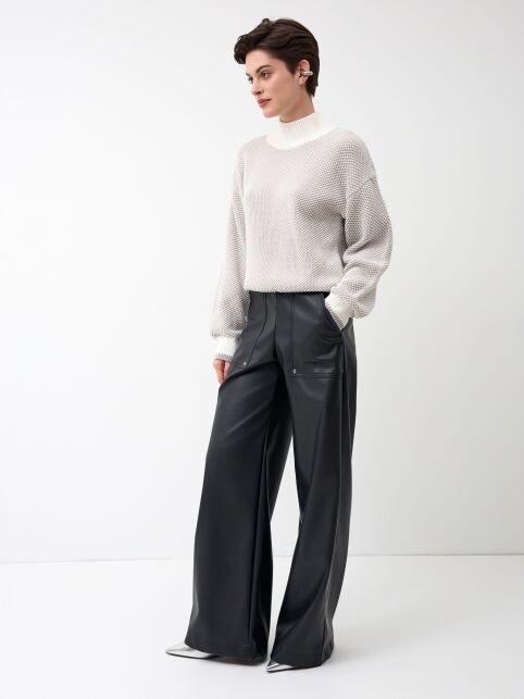 Брюки из экокожи с накладными карманами LBK 3281 - купить в интернет-магазине Conte