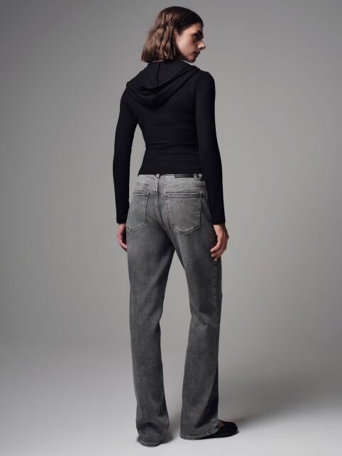 Чёрный джемпер из вискозы на молнии с капюшоном LJ 3252 - купить в интернет-магазине Conte