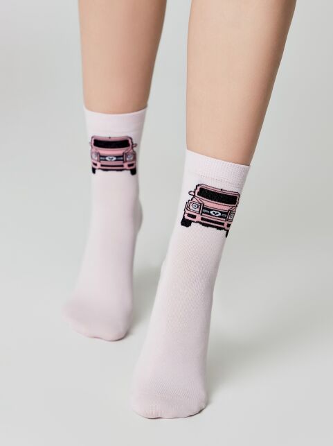 Хлопковые носки с рисунком «pink jeep» Хлопковые носки с рисунком «pink jeep» - купить в интернет-магазине Conte