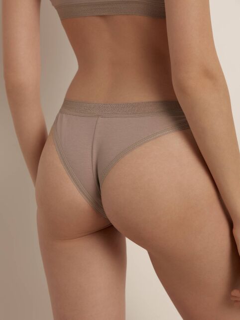 Brazilliano panties NEW CLASSIC LBR 1904 - buy in the online store Conte