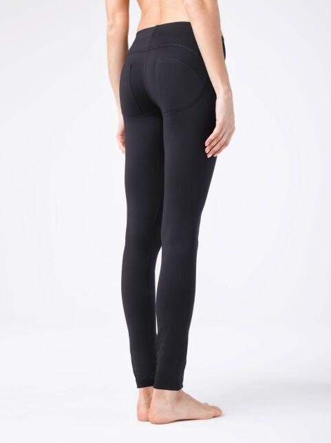 Modeling jeggings with "PUSH UP" effect JULIA - buy in the online store Conte