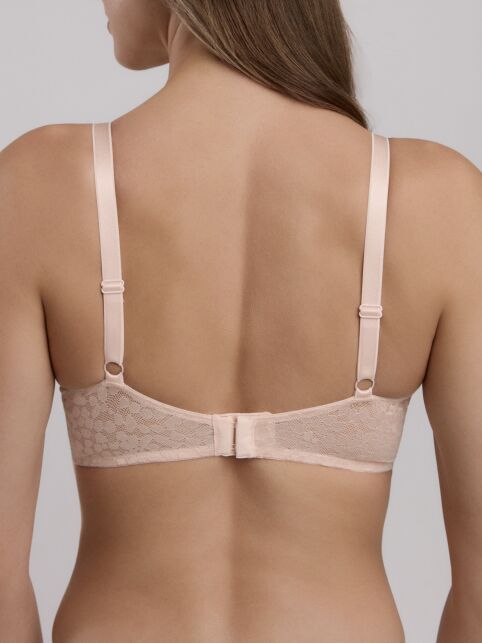 Бюстгальтер с мягкой чашкой и V-образным декольте Sunny Rain RB6216 - купить в интернет-магазине Conte