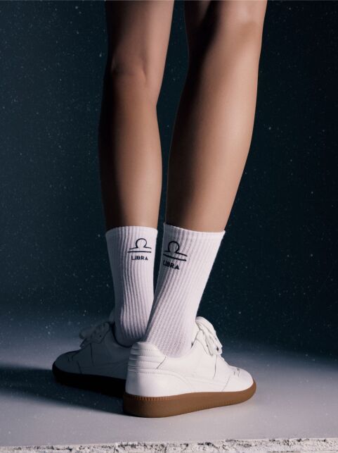 Удлиненные носки в рубчик с вышивкой «Весы» - купить в интернет-магазине Conte