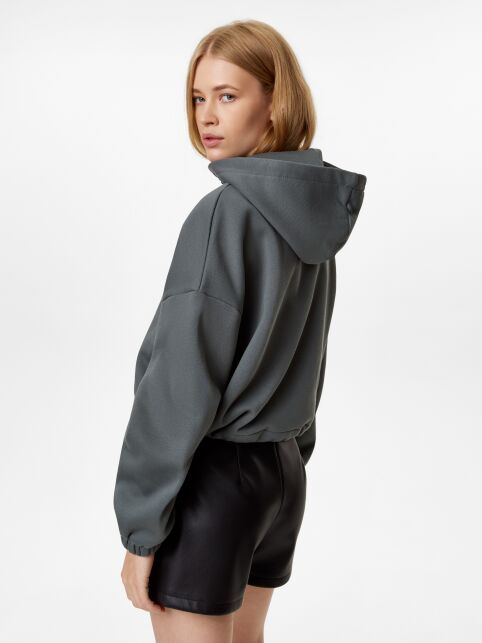 Укороченный джемпер из футера на флисе с капюшоном LD 3233 - купить в интернет-магазине Conte