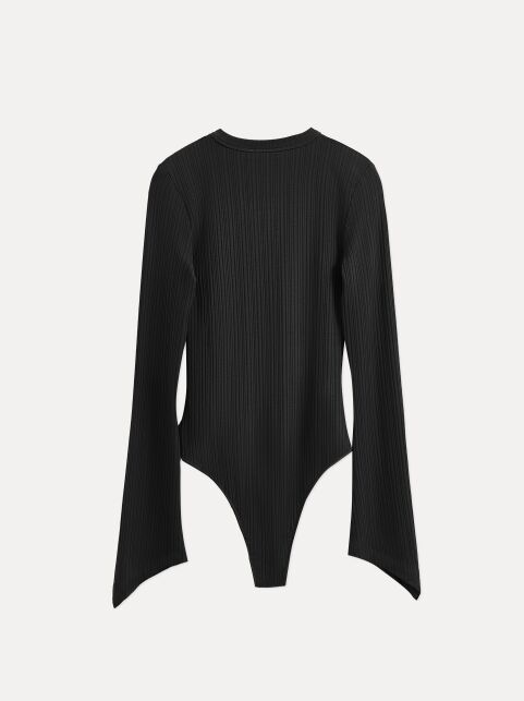 Боди в рубчик с рукавами-клёш и диагональными швами спереди LBD 3240 - купить в интернет-магазине Conte